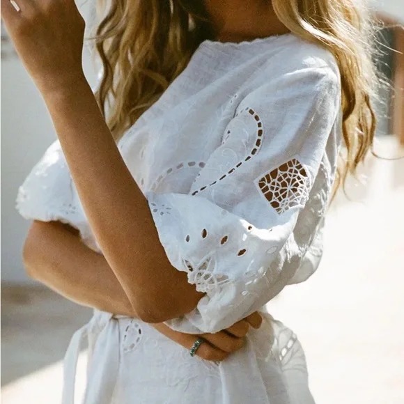 NWOT Spell and the Gypsy Collective Lala Linen Eyelet Shift Dress SZ XS Z253-44